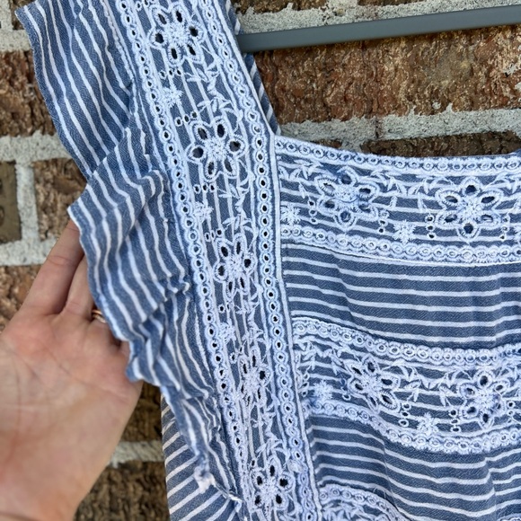 American Eagle Blue Striped Eyelet Blouse Cropped Lace Detail Size Medium - Picture 3 of 6